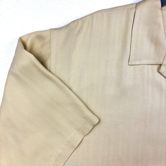 Tommy Bahama Yellow 100% Silk Textured Collared Short Sleeve Button Down Top (L) - Picture 4 of 15